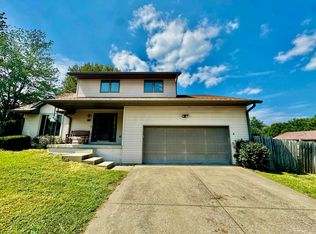 1310 W Woodhill Dr, Bloomington, IN 47403