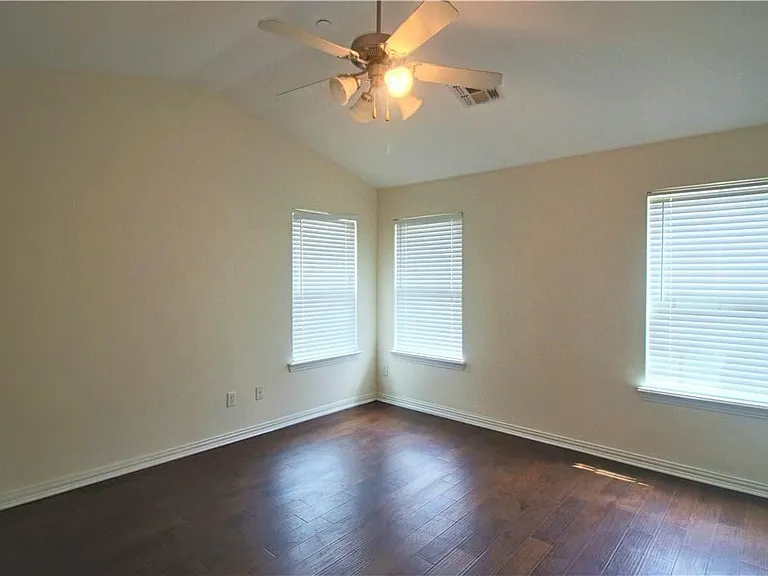 7836 Fox Horn Dr — Photo 12