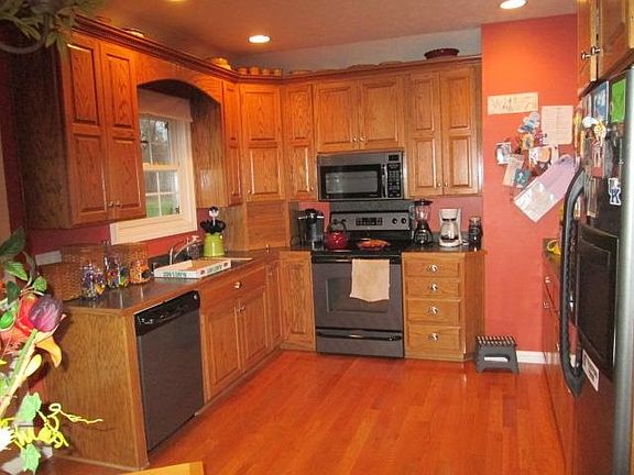 3rd image of 209 Cherry Jubilee Way