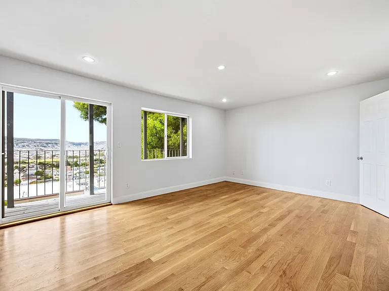 407 Joost Ave — Photo 14