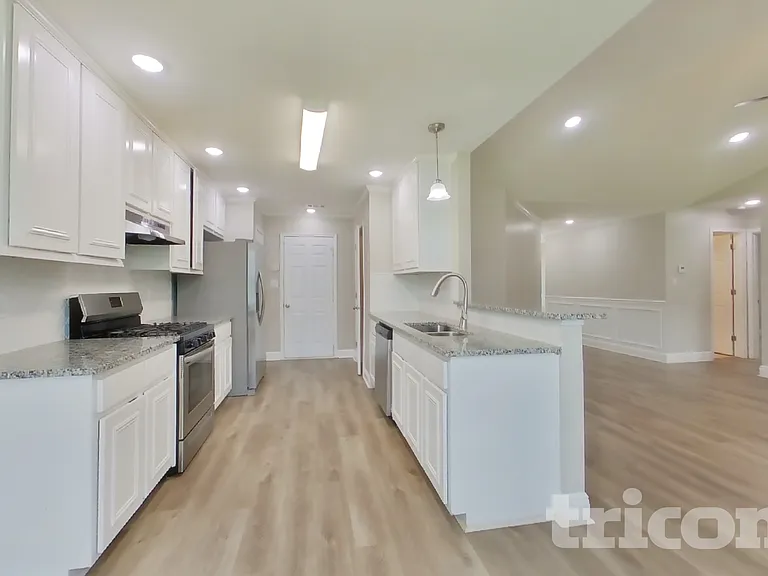 6745 Biscayne Blvd — Photo 6