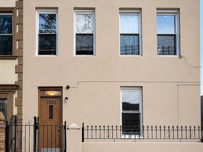 1393 Bronx River Ave #1F — Photo 6