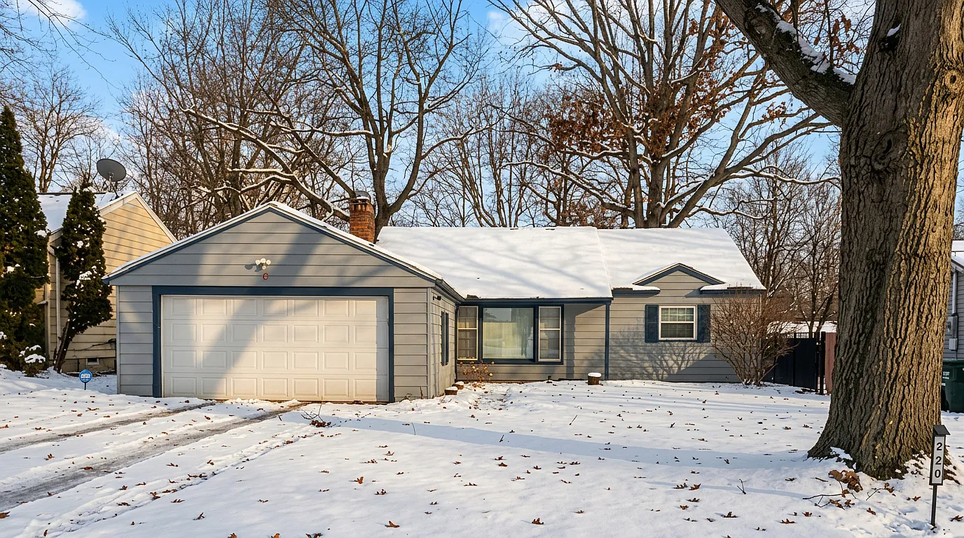 220 Greenvale Dr photo 1