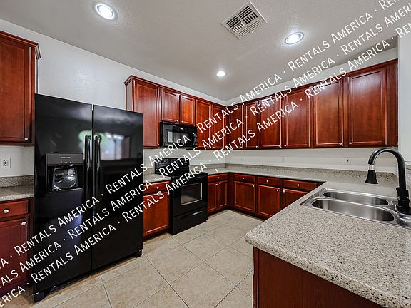 5th image of 3922 E Jasper Dr