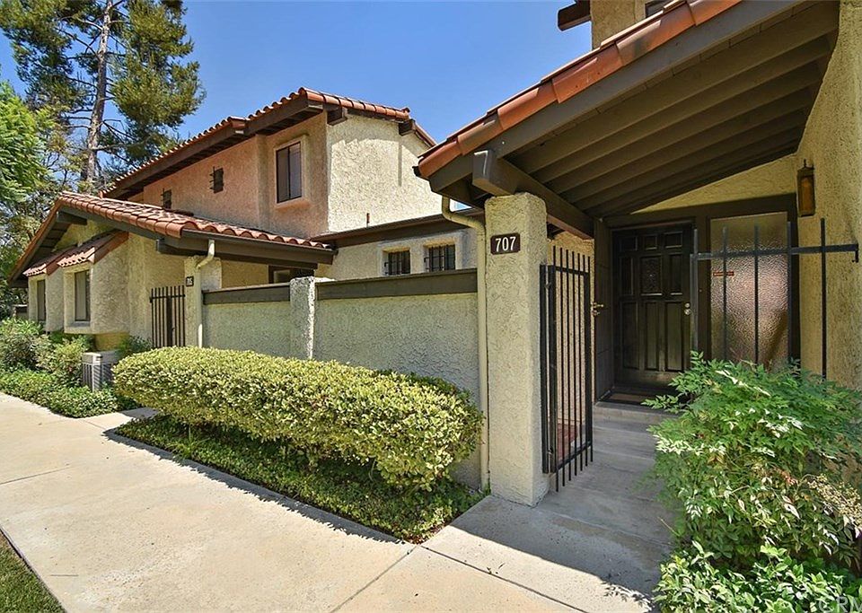 1st image of 707 Fremont Villas