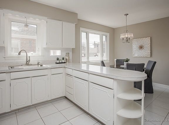 5th image of 10322 S Saint Louis Ave