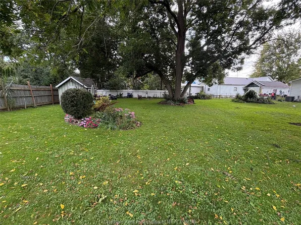 469 West St, Chatham Kent, ON N0P 1M0