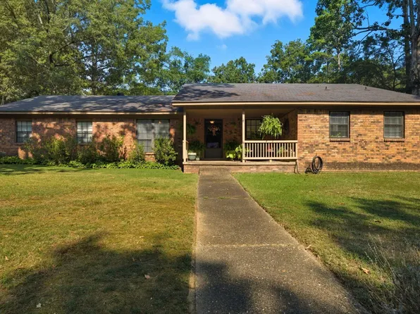 18310 Fawn Tree Dr, Little Rock, AR 72210