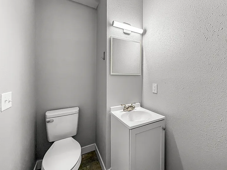 309 N 5th St #3 — Photo 10