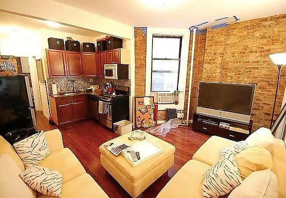 4th image of 252 Broome St APT 10A