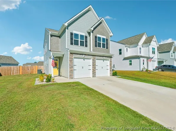 649 Union St, Raeford, NC 28376