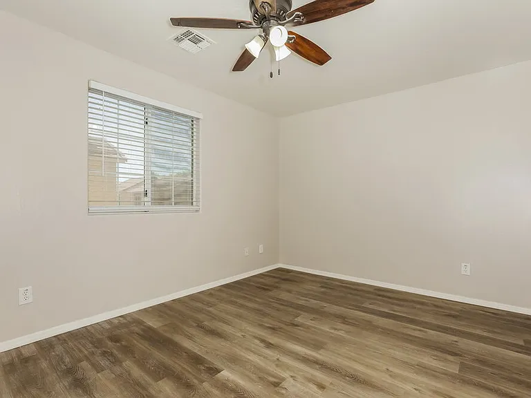 4229 E Milky Way — Photo 13