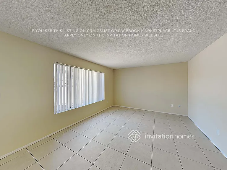 7115 W North Ln — Photo 4