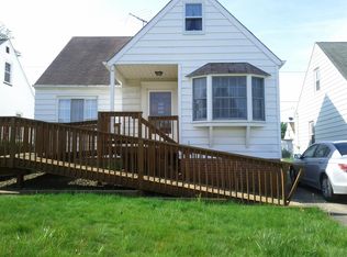 14216 Kennerdown Ave, Maple Heights, OH 44137