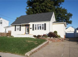 98 Johnson St, Fords, NJ 08863