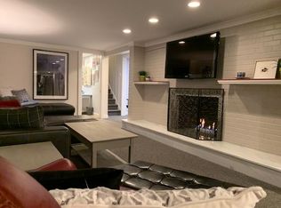1074 Red Oak Rd, Virginia Beach, VA 23452