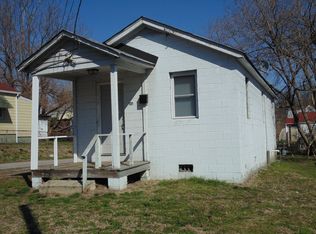 121 St Marks St, Petersburg, VA 23803