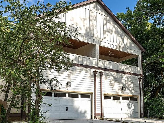 2 car Garage access from Alley