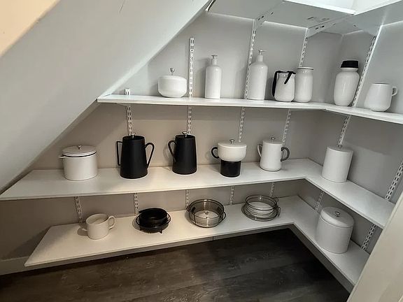 3rd image of 467 Bergen Ave #2