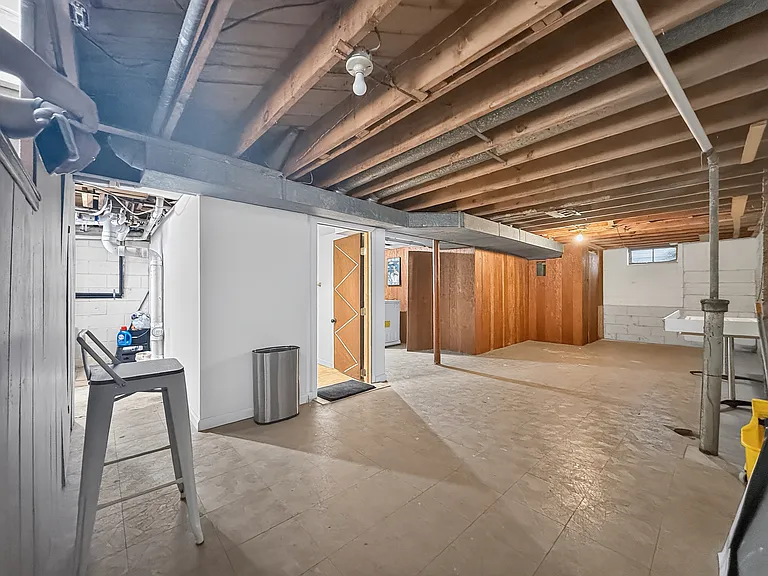 1705 E Granet Ave — Photo 28