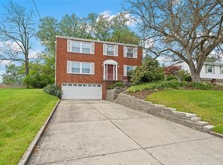 953 Copsewood Dr, Bethel Park, PA 15102