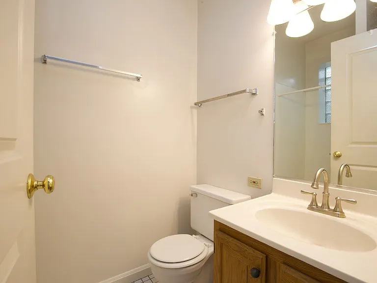 6717 N Sheridan Rd #S4 — Photo 16