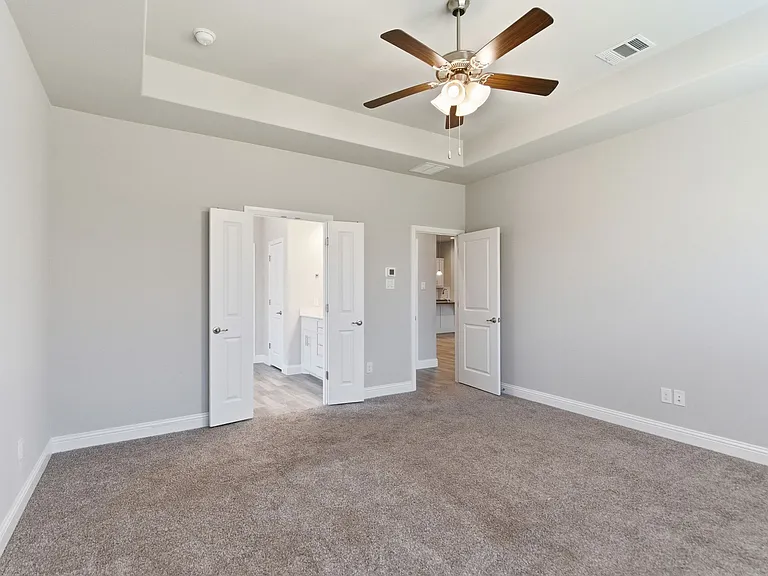 1017 Almond St — Photo 15
