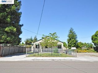 25061 Monte Vista Dr, Hayward, CA 94545