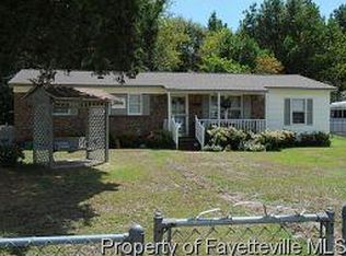 4133 Meadowood Ct, Hope Mills, NC 28348