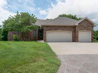 4727 S Kimbrough Avenue, Springfield, MO 65810