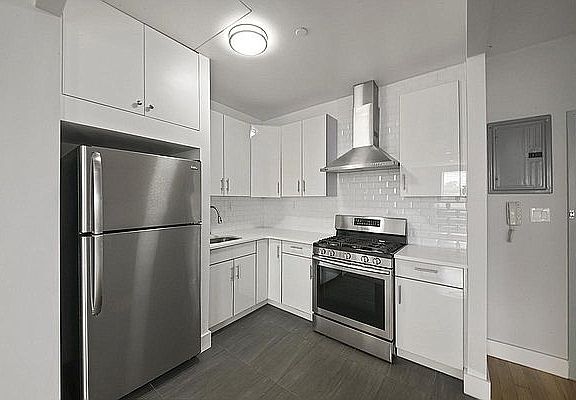 2nd image of 9002 Queens Blvd APT 506