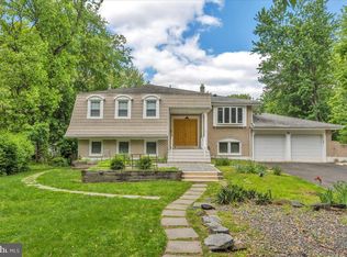 26 Forest Hill Dr, Cherry Hill, NJ 08003