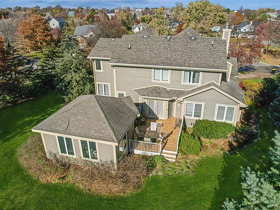 3rd image of 870 SE Walnut Ridge Dr