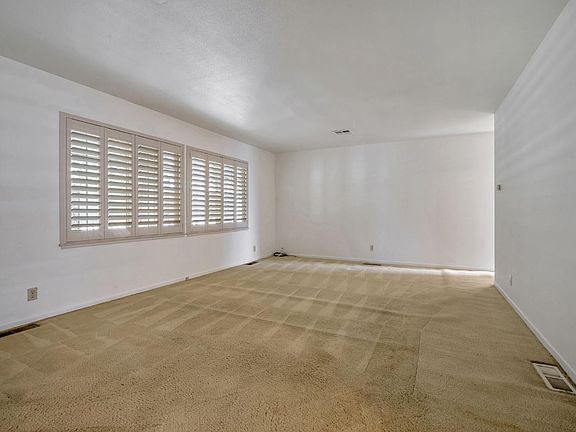 4th image of 152 Parque Recrero Drive