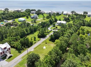 111 Pine Ridge Dr, Waveland, MS 39576