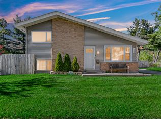 120 Westwood Dr, Park Forest, IL 60466