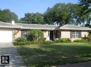 405 Palmetto Rd, Belleair, FL 33756