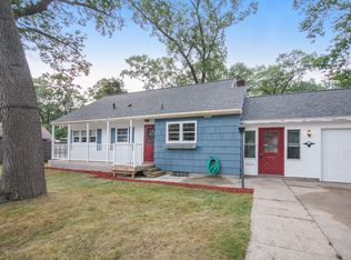 2153 W Norton Ave, Norton Shores, MI