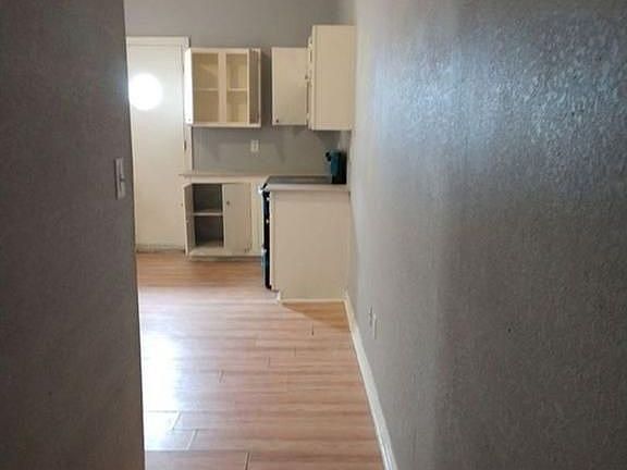 3rd image of 3206 Avenue M 1/2 #1