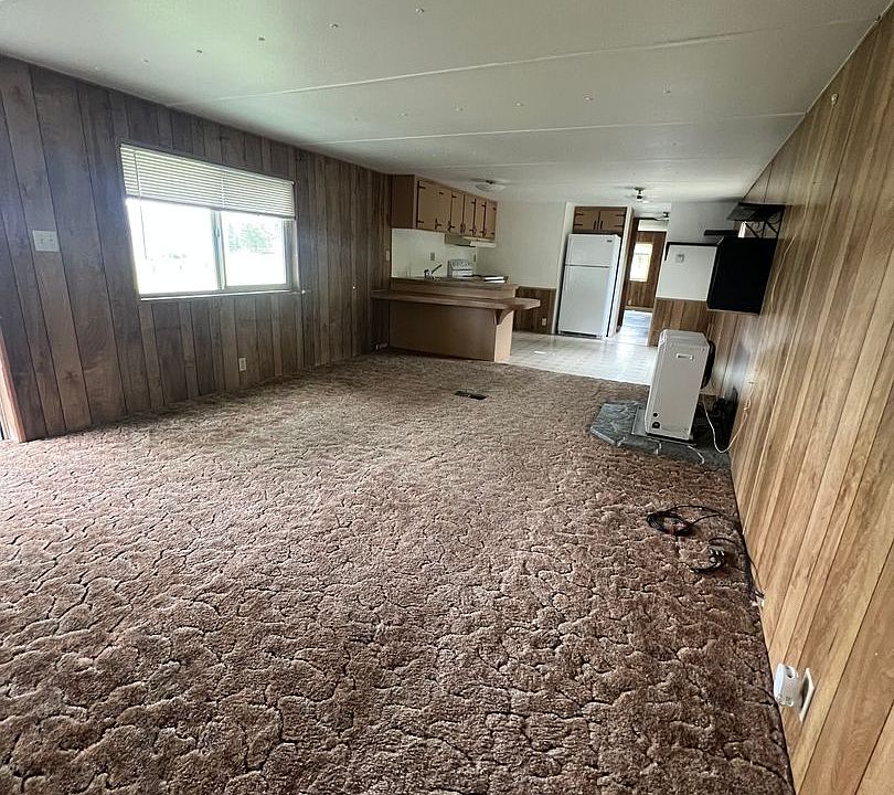 2nd image of 9522 Hill Rd