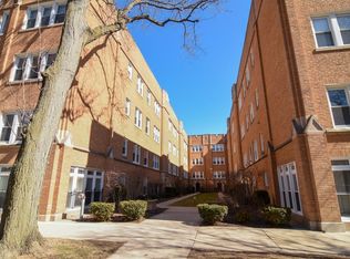 2541 Prairie Ave APT 2, Evanston, IL 60201