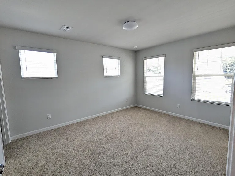 2076 Parish House Cir — Photo 14