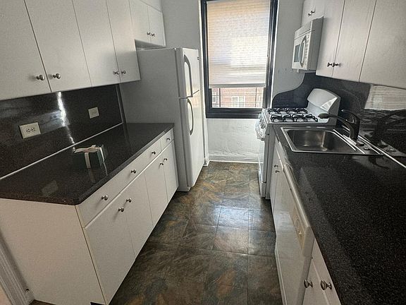 5th image of 3117 Palisade Ave #3