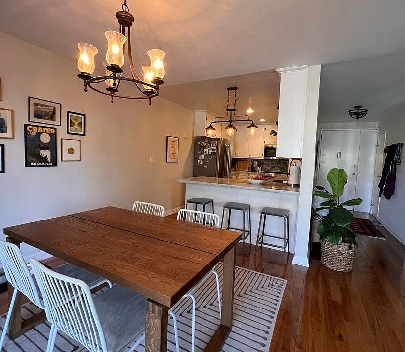 1st image of 728 Elm St APT 208