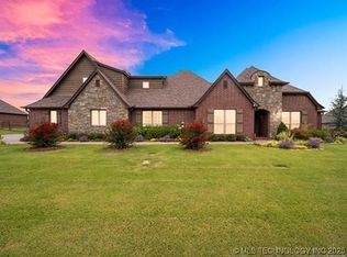 19530 E 69th St N, Owasso, OK 74055