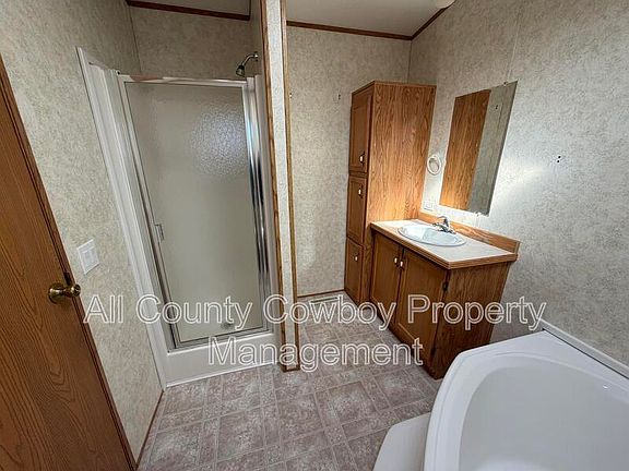 3rd image of 3000 Pope Springs Rd