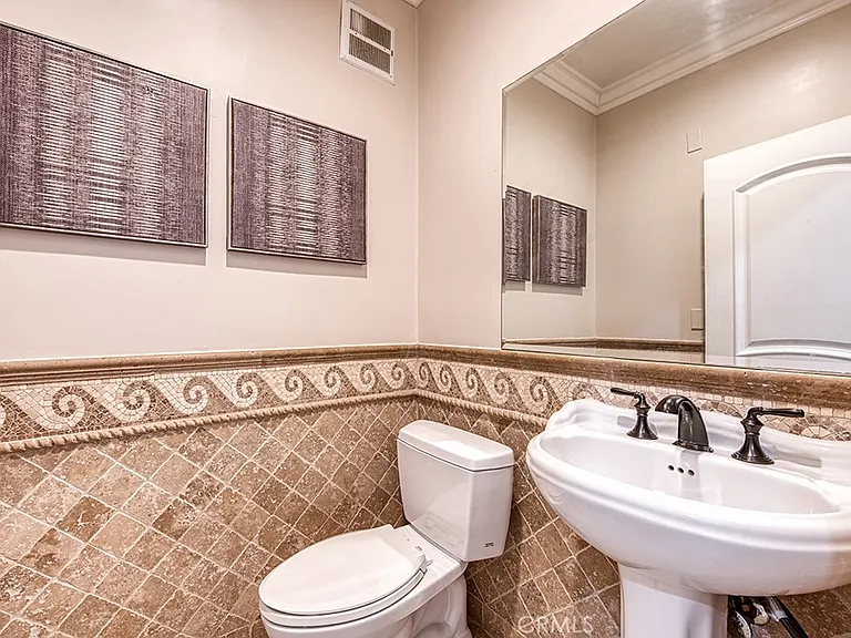 1520 El Camino Real #11 — Photo 17