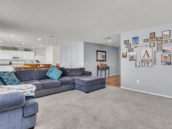 4th image of 14361 Pioneer Way