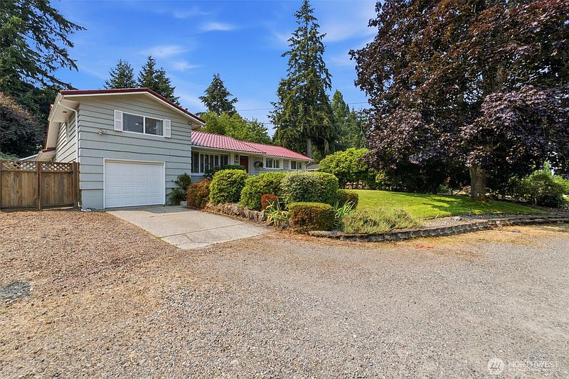 3rd image of 8402 34th Street W