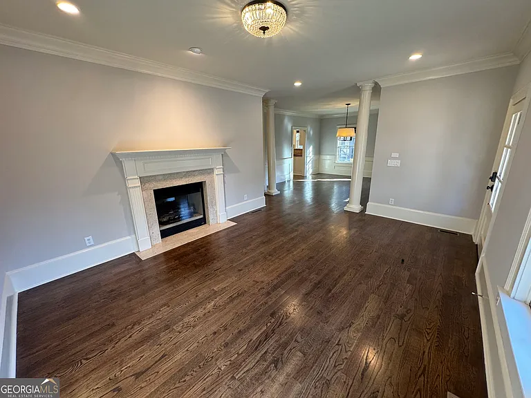 1092 McLynn Ave NE — Photo 6